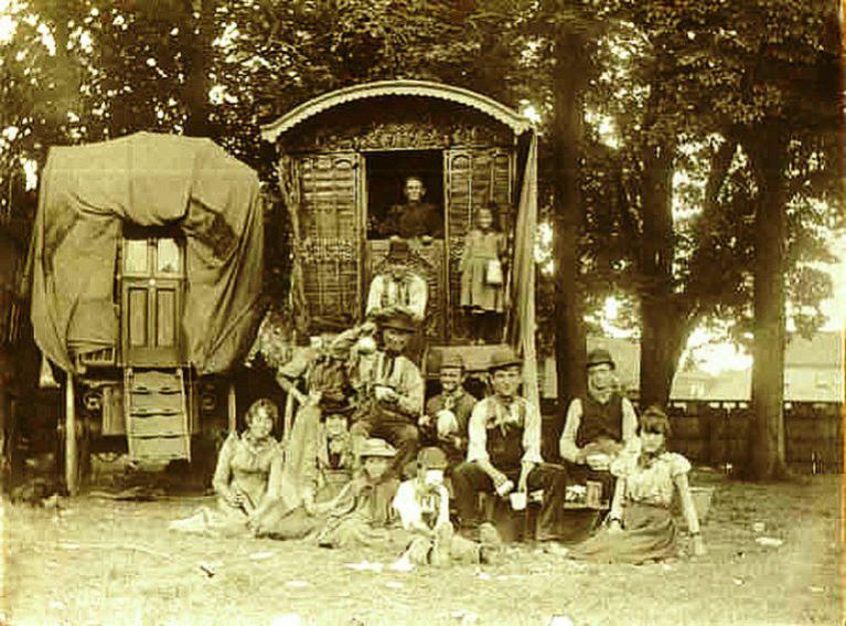 Name:  800px-Gypsy_family_and_travel_wagon-768x568.jpg
Views: 5570
Size:  95.0 KB