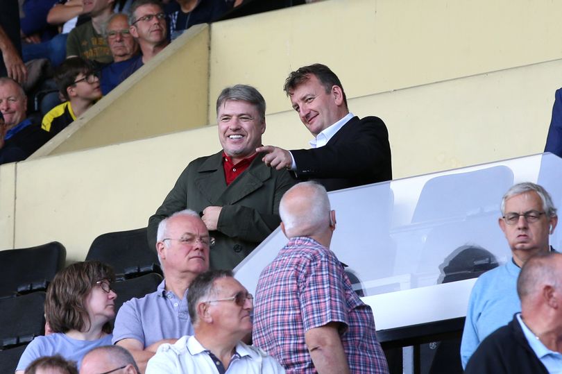 Name:  0_Nottingham-Forest-chairman-Nicholas-Randall-QC-and-director-Jonny-Owen-at-Meadow-Lane-for-Nott.jpg
Views: 910
Size:  62.2 KB