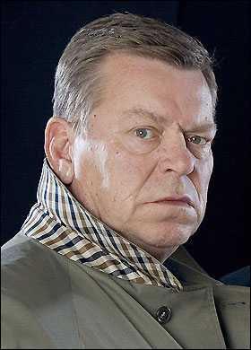 Name:  Warren-Clarke_54635b200c1eb.jpg
Views: 1681
Size:  31.3 KB